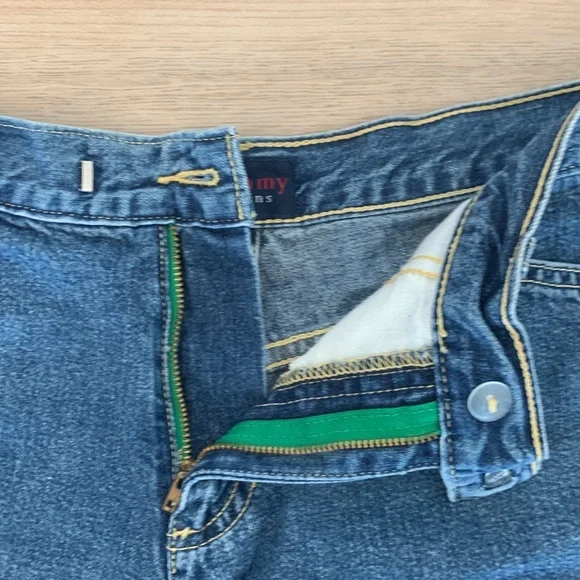 Tommy Hilfiger Jeans Denim Shorts - Picture 4 of 6